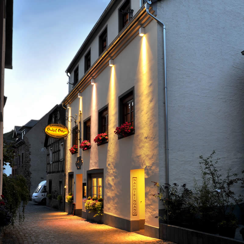 Hotel Restaurant Onkel Otto | Pommern Mosel - Ansicht von Aussen